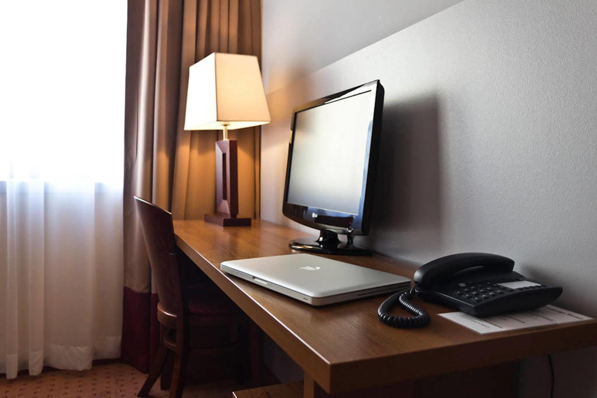 Ivbergs Hotel Messe Nord Berlin Zewnętrze zdjęcie
