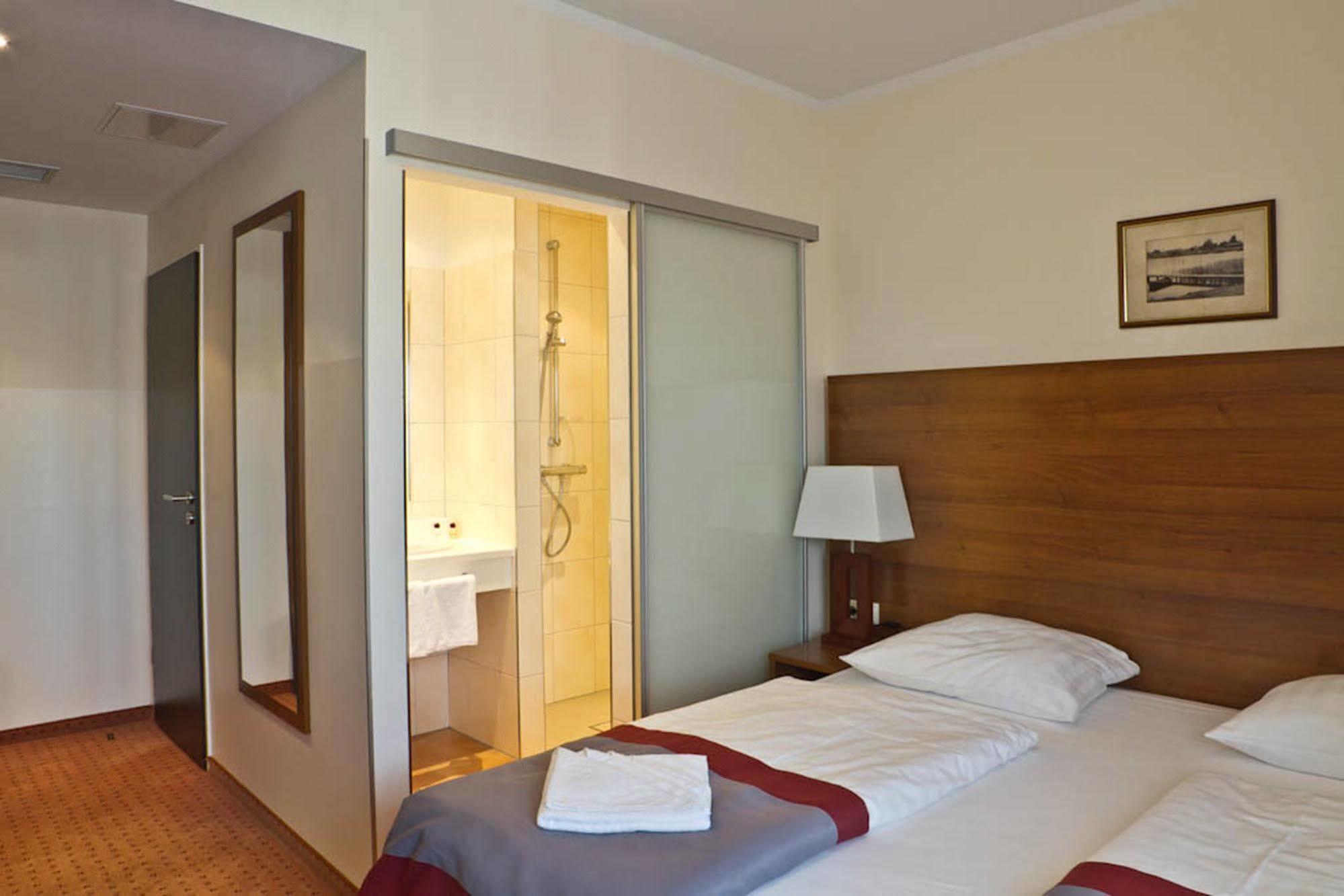 Ivbergs Hotel Messe Nord Berlin Zewnętrze zdjęcie